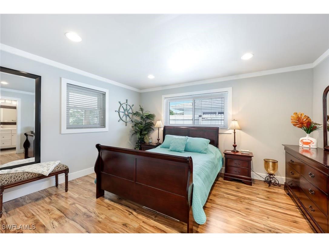 645 101st Avenue N Naples FL 34108 225083843 image10