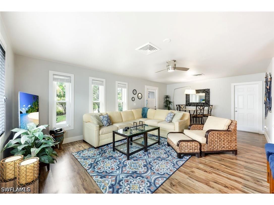 645 101st Avenue N Naples FL 34108 226024798 image4