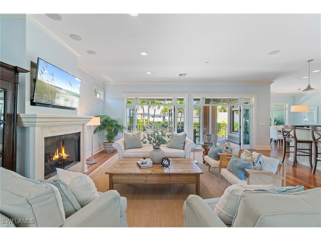 645 Broad Avenue S Naples FL 34102 225076664 image11