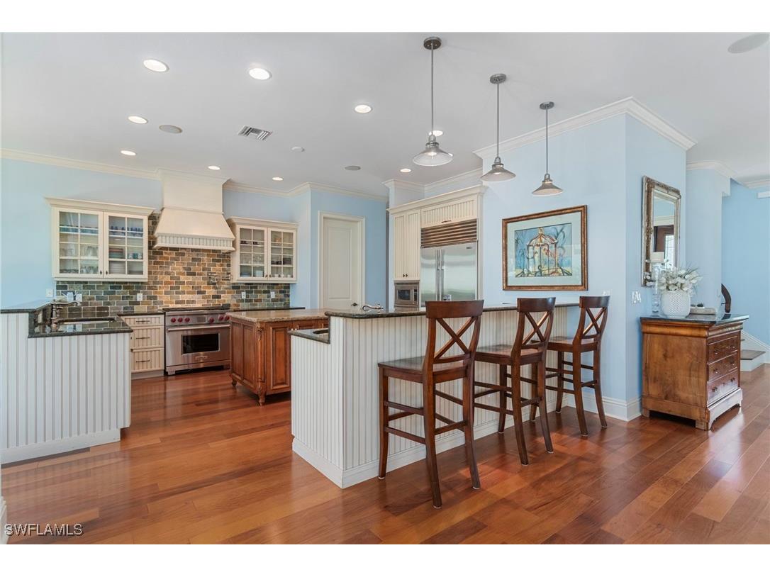 645 Broad Avenue S Naples FL 34102 225076664 image12