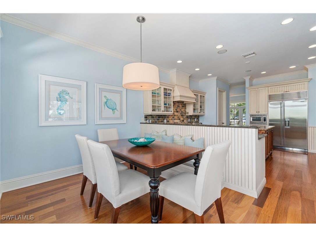 645 Broad Avenue S Naples FL 34102 225076664 image16