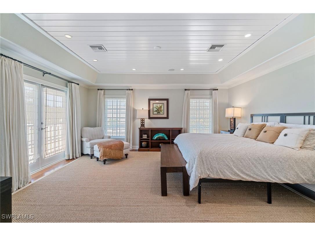 645 Broad Avenue S Naples FL 34102 225076664 image26