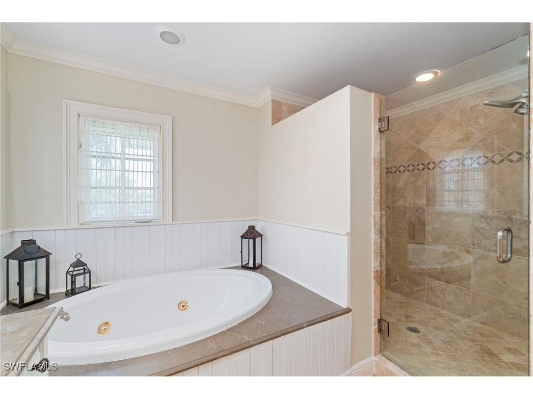 645 Broad Avenue S Naples FL 34102 225076664 image29