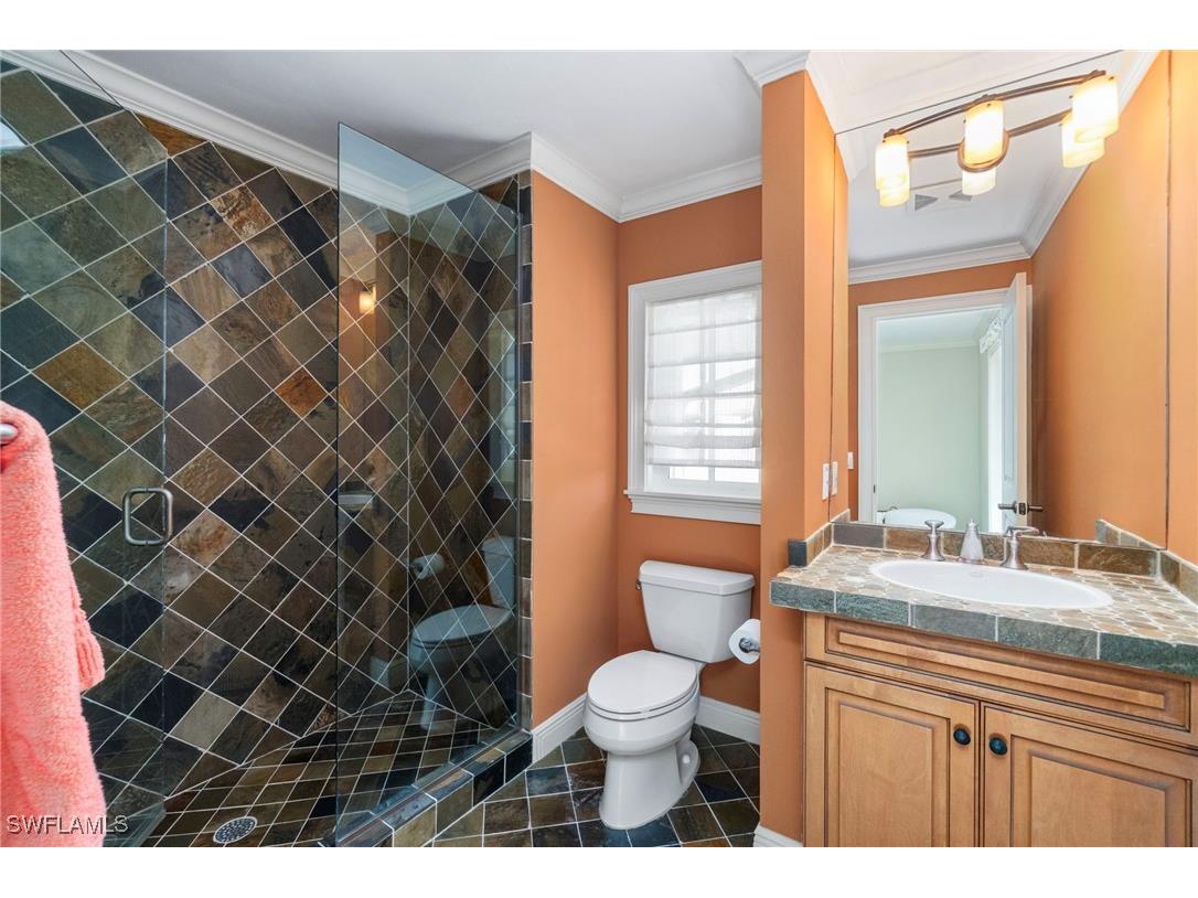 645 Broad Avenue S Naples FL 34102 225076664 image36