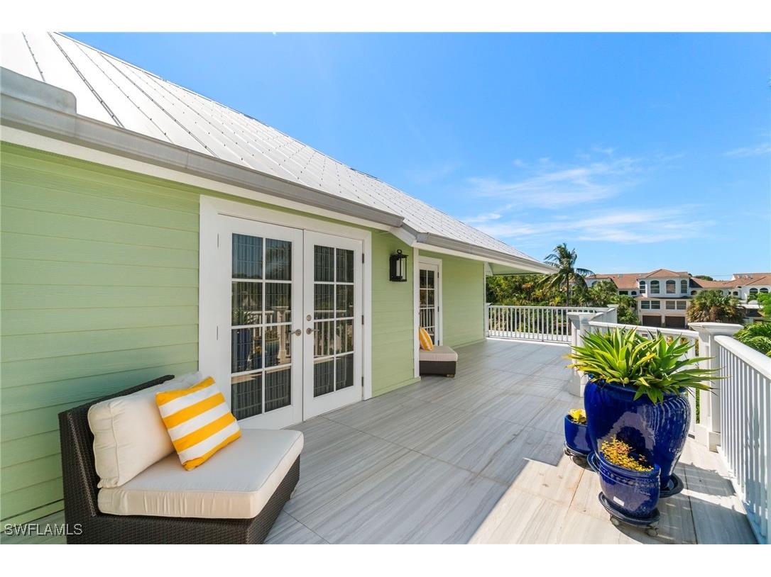 645 Broad Avenue S Naples FL 34102 225076664 image43