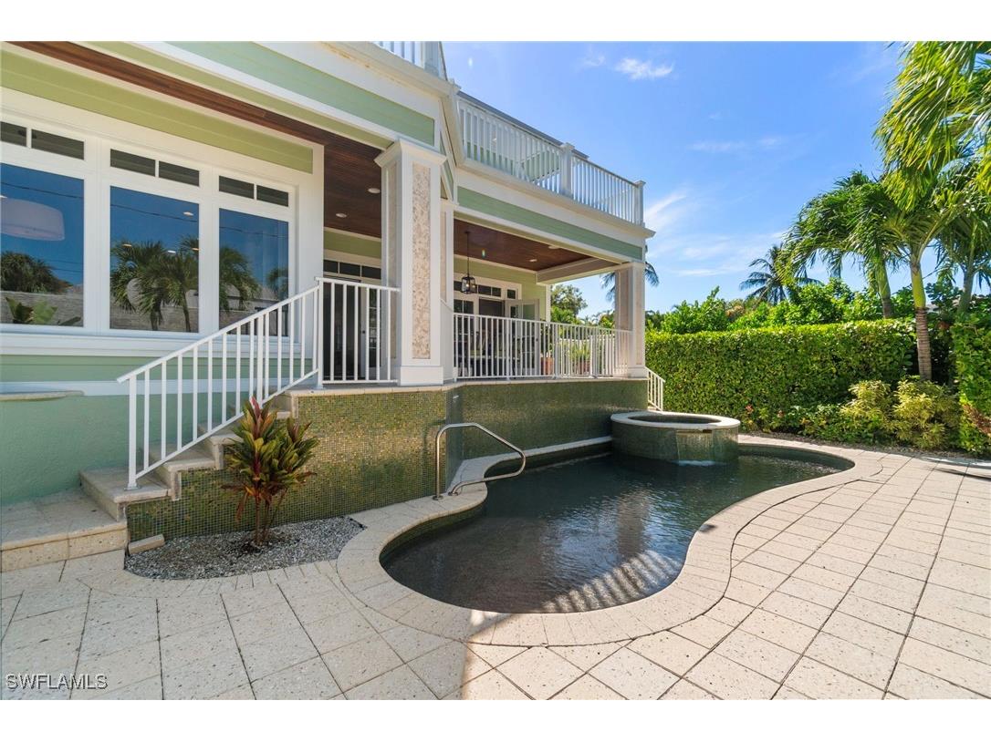 645 Broad Avenue S Naples FL 34102 225076664 image48