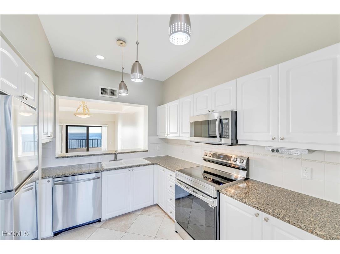 645 La Peninsula Boulevard #645 Naples FL 34113 2025006552 image16