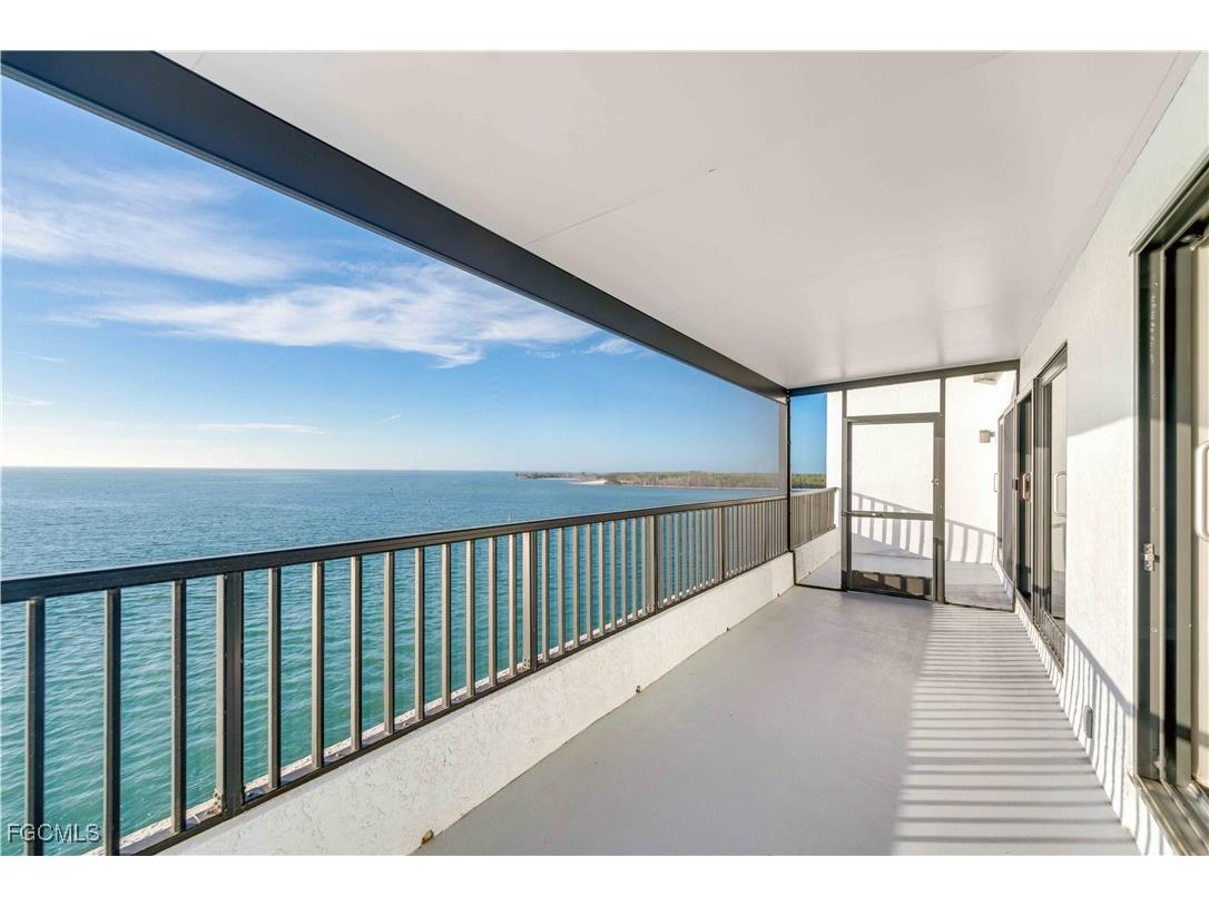 645 La Peninsula Boulevard #645 Naples FL 34113 2025006552 image23