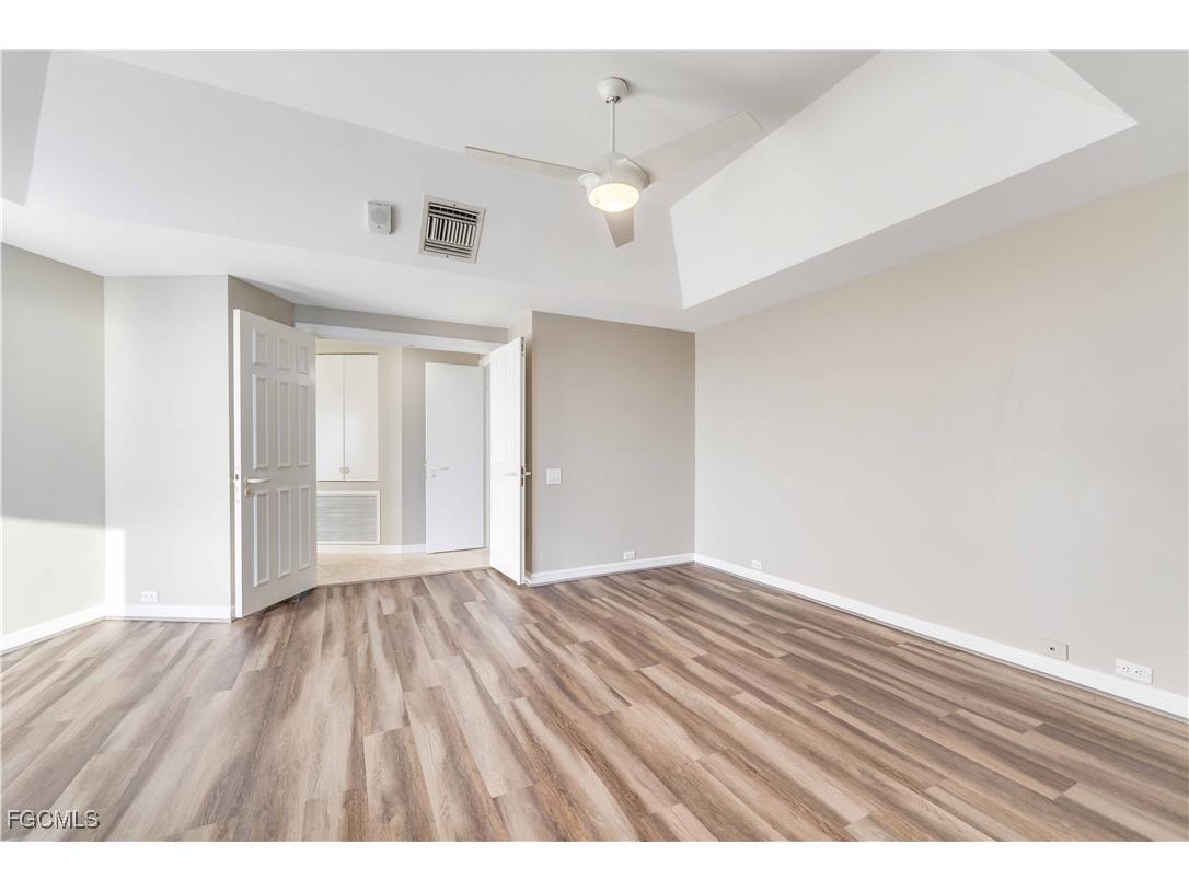 645 La Peninsula Boulevard #645 Naples FL 34113 2025006552 image24