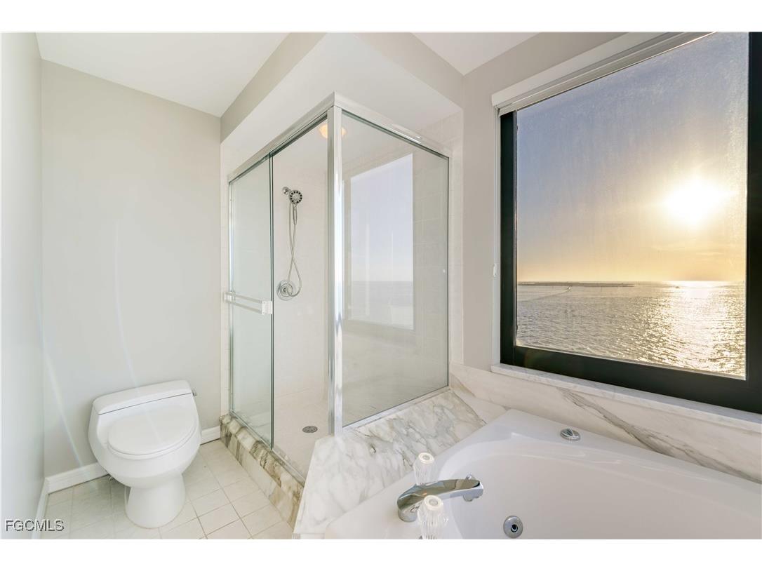 645 La Peninsula Boulevard #645 Naples FL 34113 2025006552 image28