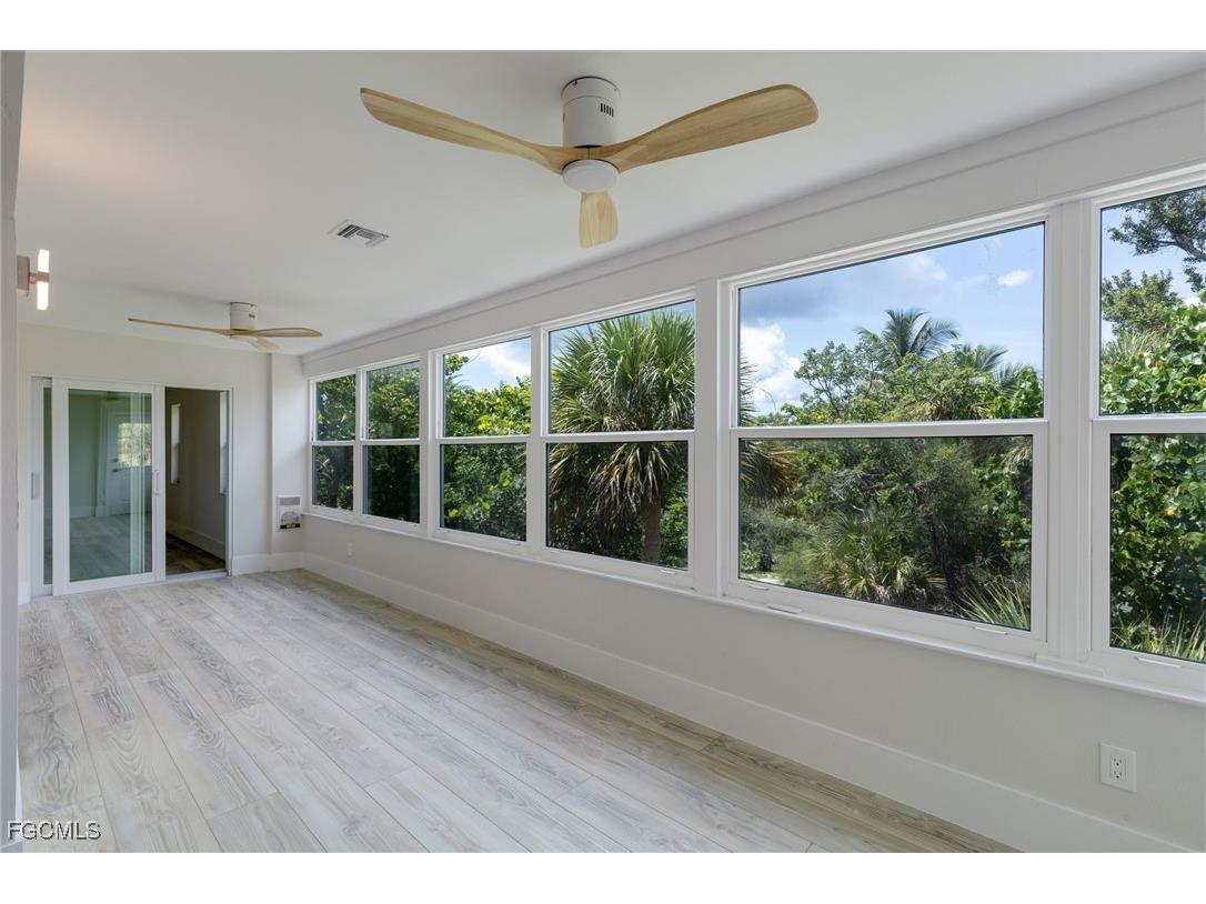 645 Oliva Street Sanibel FL 33957 2025010106 image13