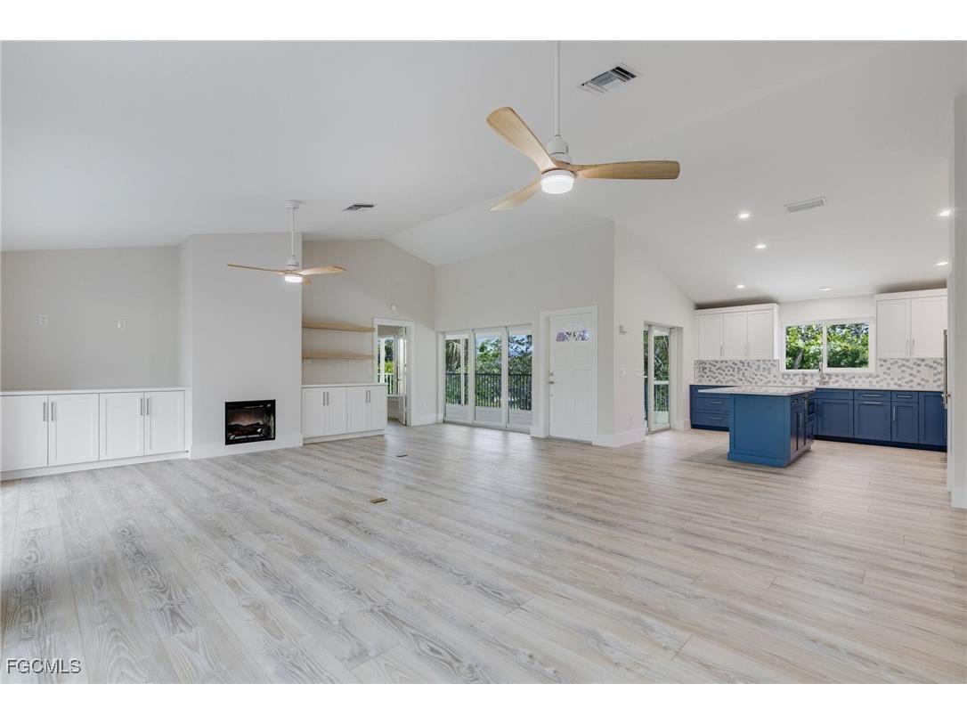 645 Oliva Street Sanibel FL 33957 2025010106 image15