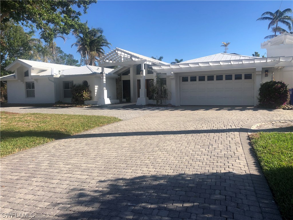 645 Park Shore Drive Naples FL 34103 223014195 image1