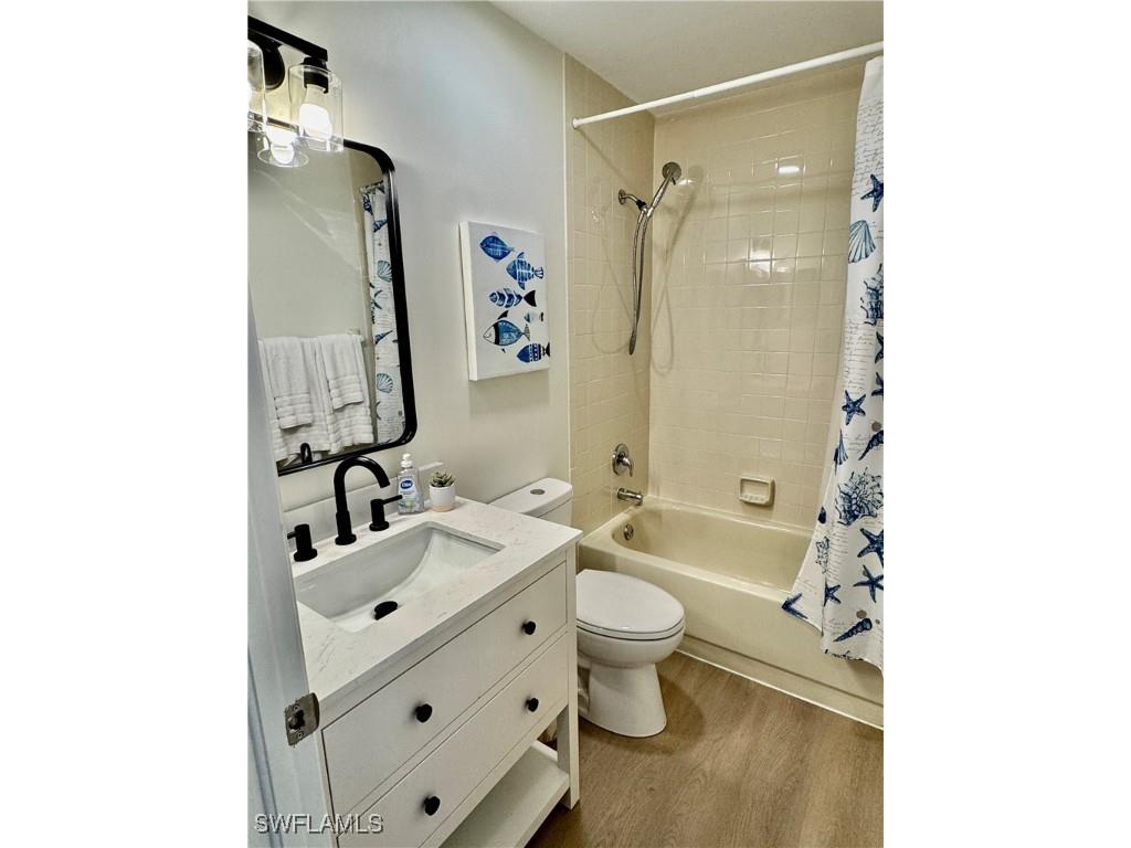 645 Squire Court #202 Naples FL 34104 225079855 image10