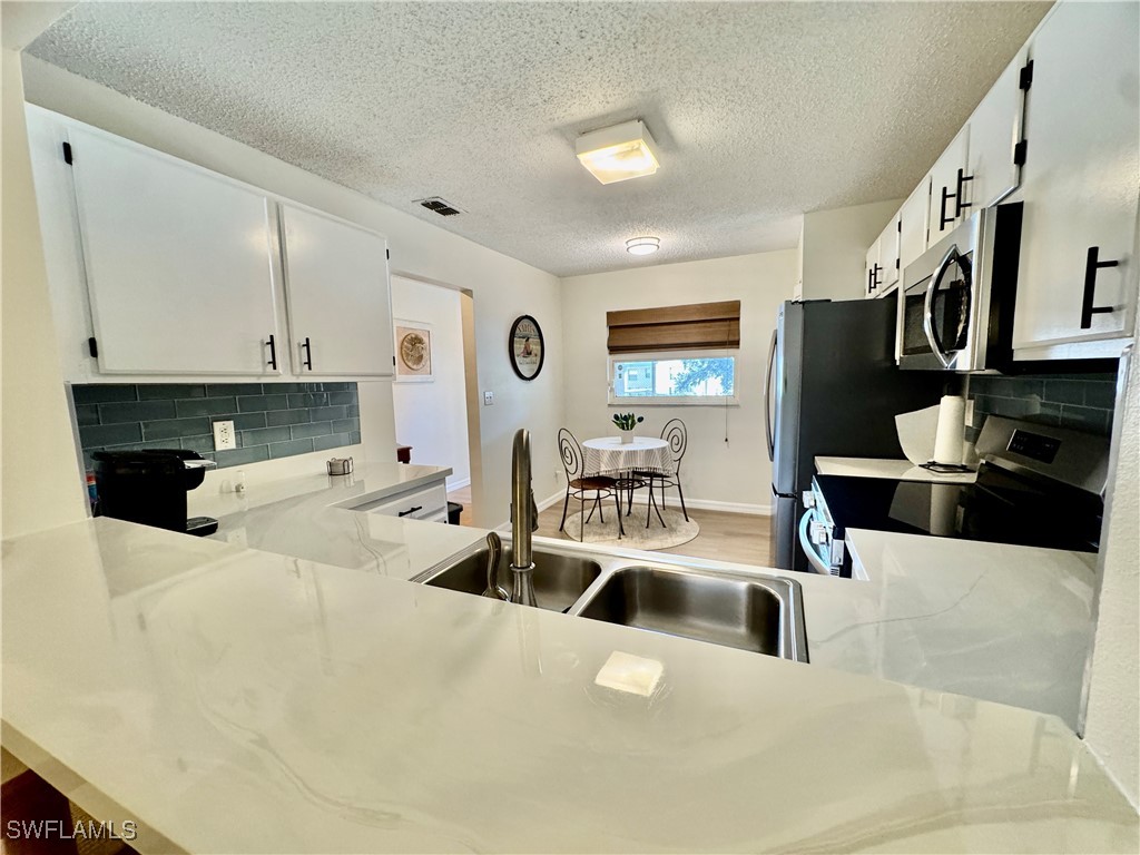 645 Squire Court #202 Naples FL 34104 225079855 image30