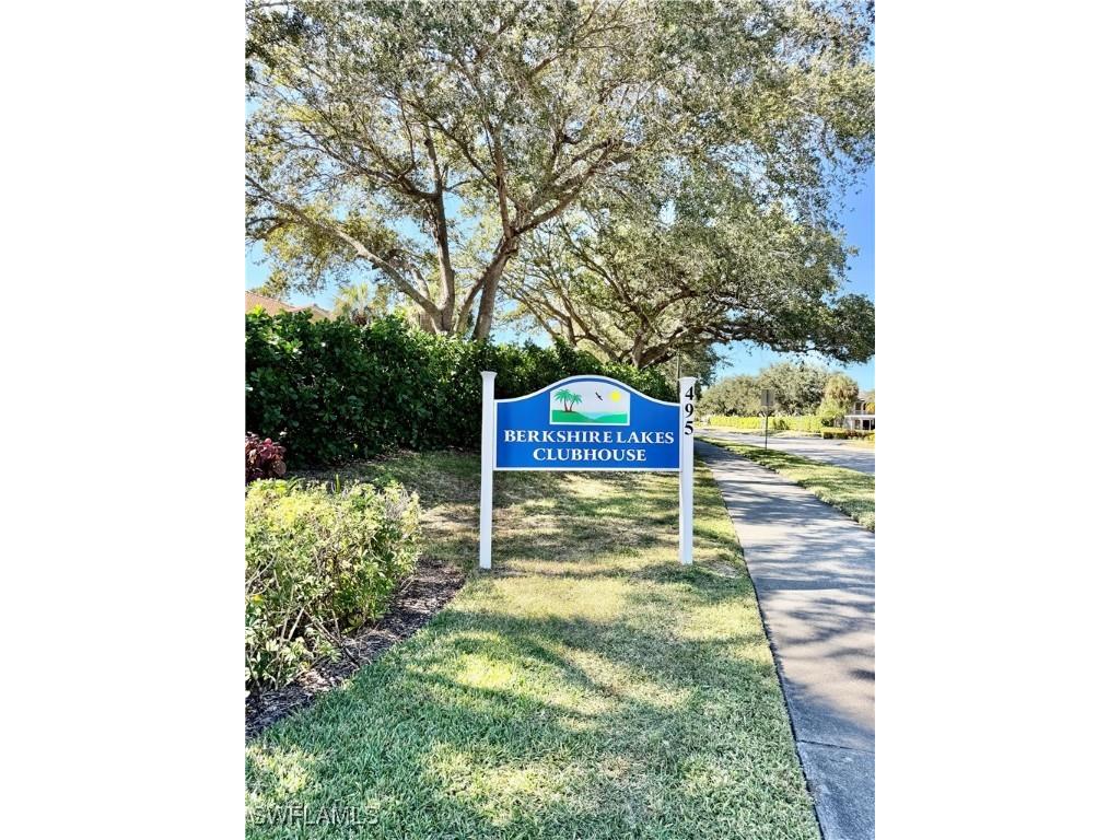 645 Squire Court #202 Naples FL 34104 225079855 image32