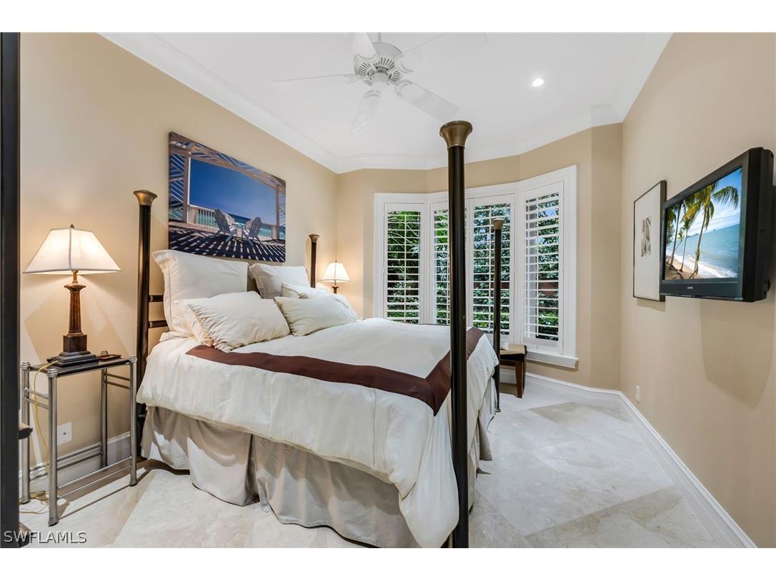 645 Via Mezner #804 Naples FL 34108 226012320 image17