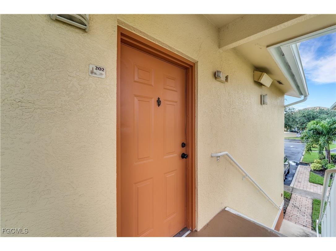 6450 Aragon Way #202 Fort Myers FL 33966 2025021531 image15