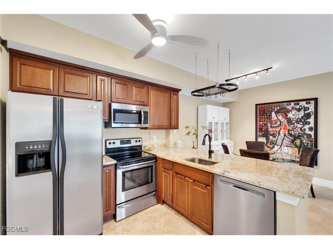 6450 Aragon Way #202 Fort Myers FL 33966 2025021531 image2