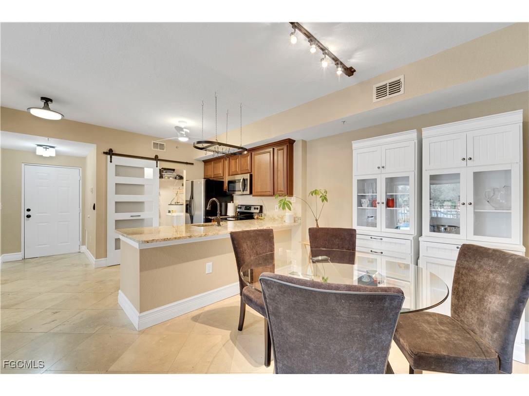 6450 Aragon Way #202 Fort Myers FL 33966 2025021531 image3