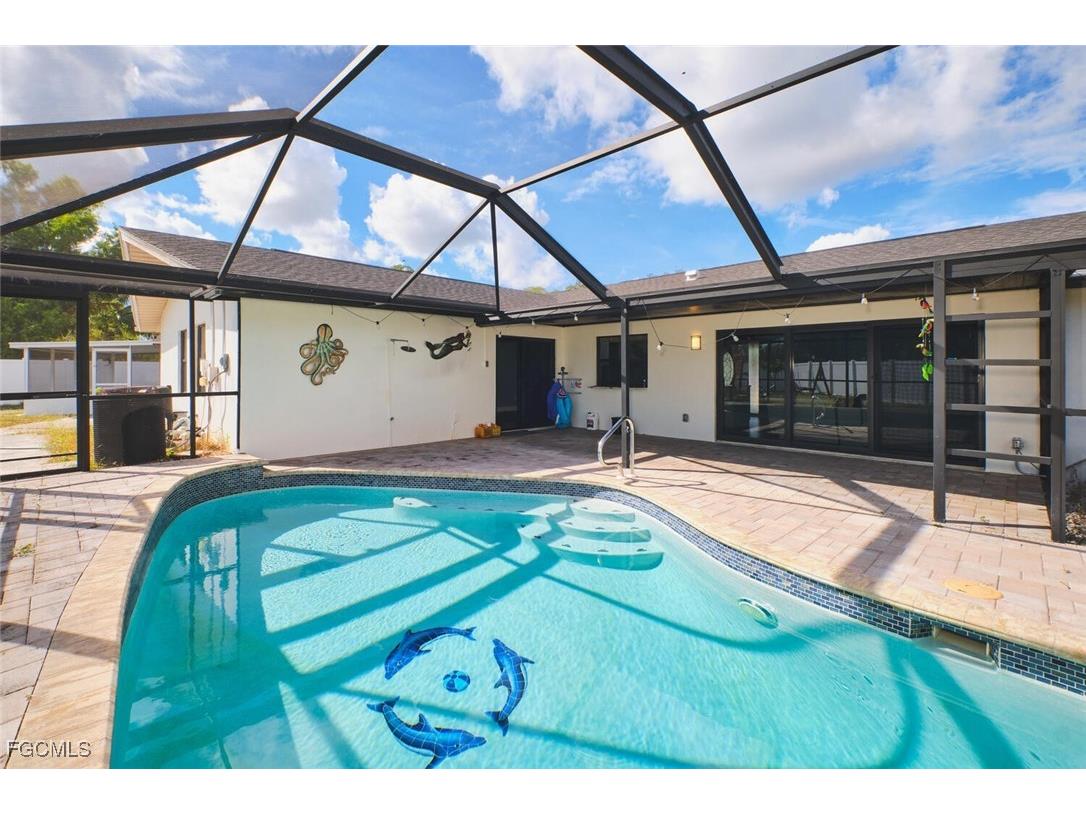 6451 Adelphi Circle Fort Myers FL 33919 2025022036 image25