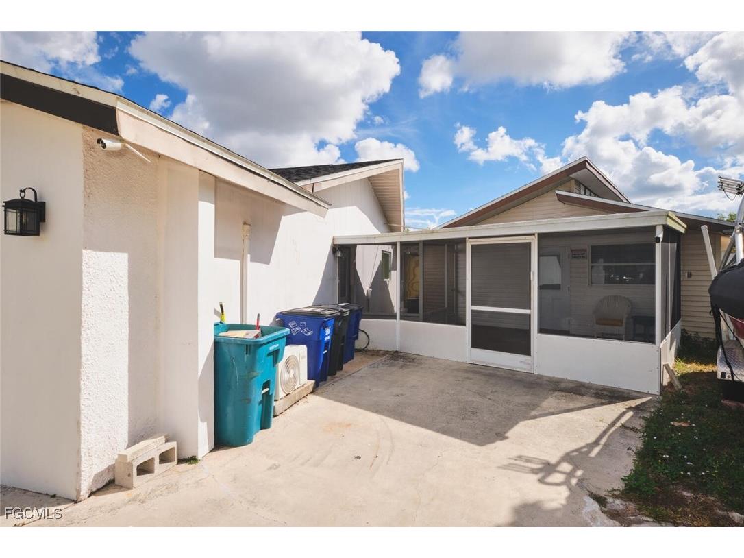 6451 Adelphi Circle Fort Myers FL 33919 2025022036 image31