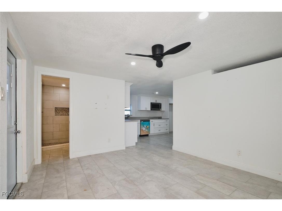 6451 Adelphi Circle Fort Myers FL 33919 2025022036 image35