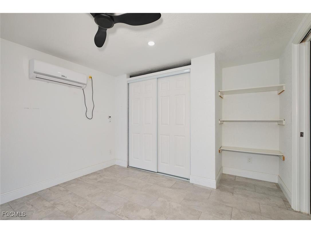 6451 Adelphi Circle Fort Myers FL 33919 2025022036 image38