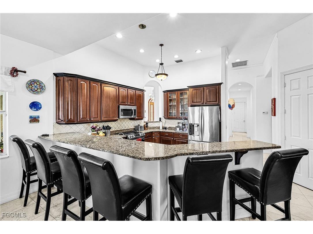 6451 River Club Court North Fort Myers FL 33917 2025025557 image12