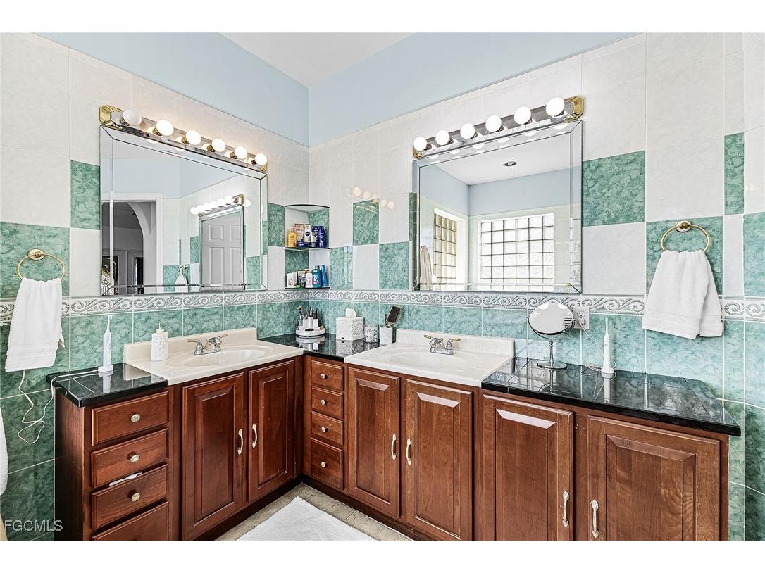 6451 River Club Court North Fort Myers FL 33917 2025025557 image20