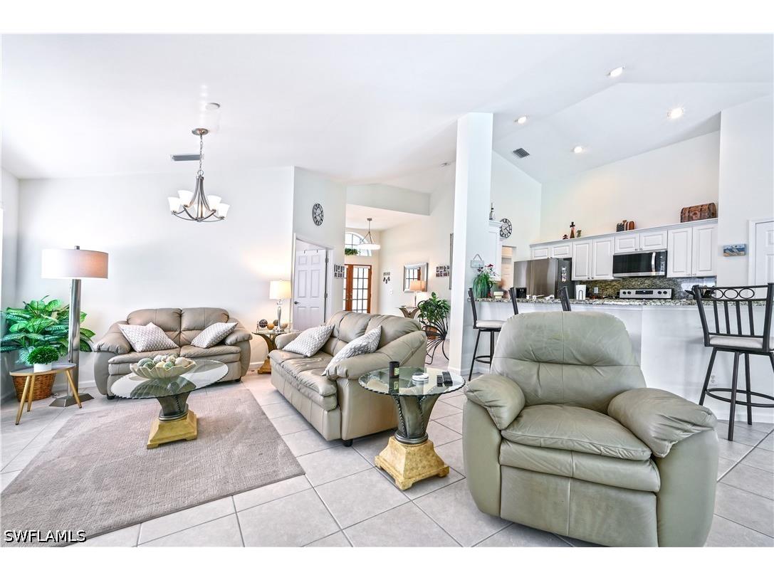 6453 Autumn Woods Boulevard Naples FL 34109 226013023 image7