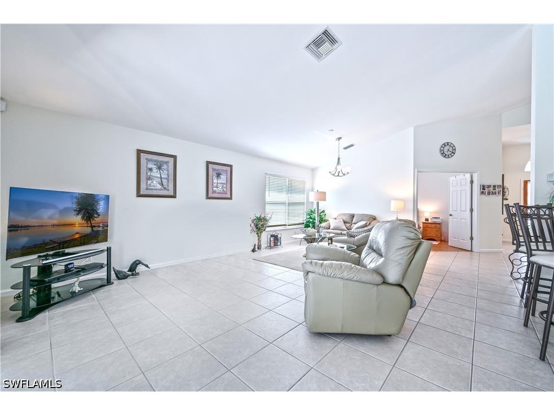 6453 Autumn Woods Boulevard Naples FL 34109 226013023 image8