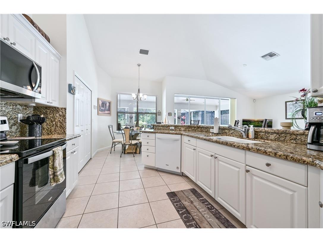 6453 Autumn Woods Boulevard Naples FL 34109 226013023 image9