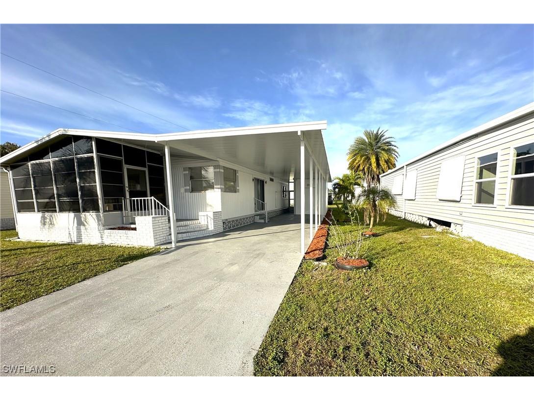 646 Future Drive North Fort Myers FL 33917 224005799 image1