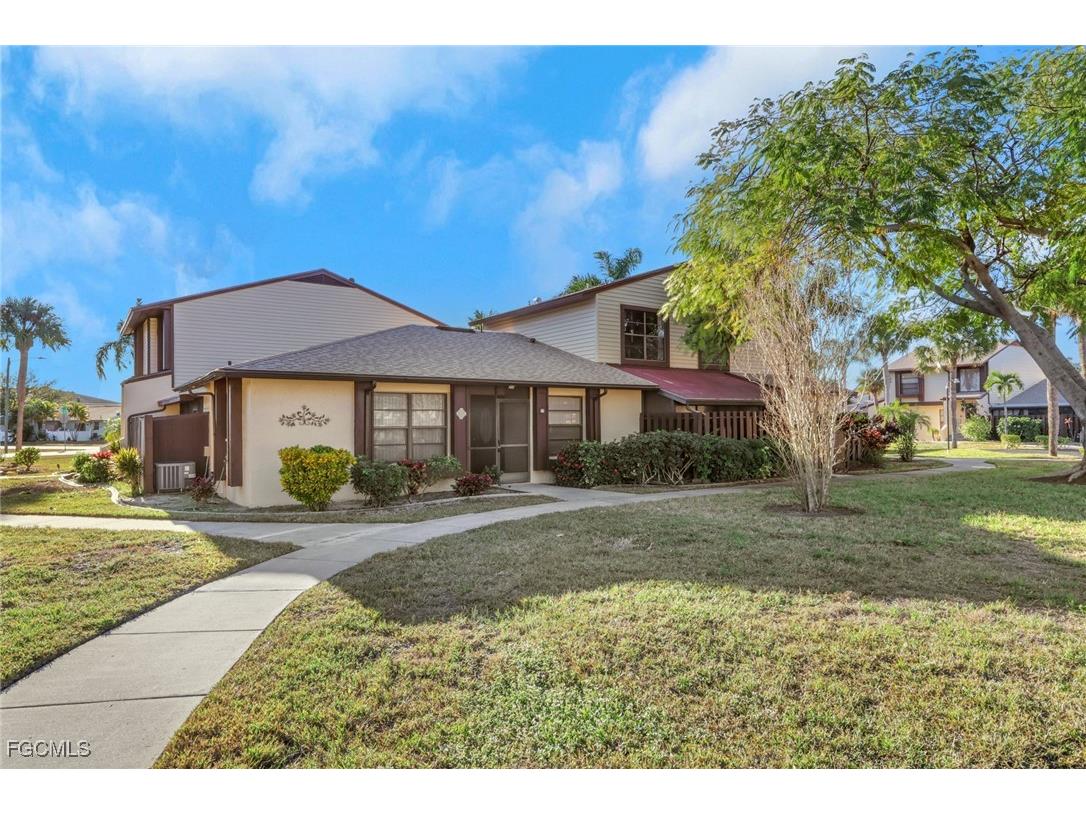 646 SE 12th Court #17 Cape Coral FL 33990 2025026131 image1
