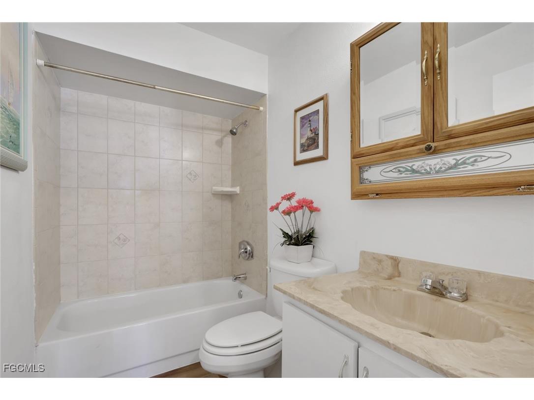 646 SE 12th Court #17 Cape Coral FL 33990 2025026131 image24