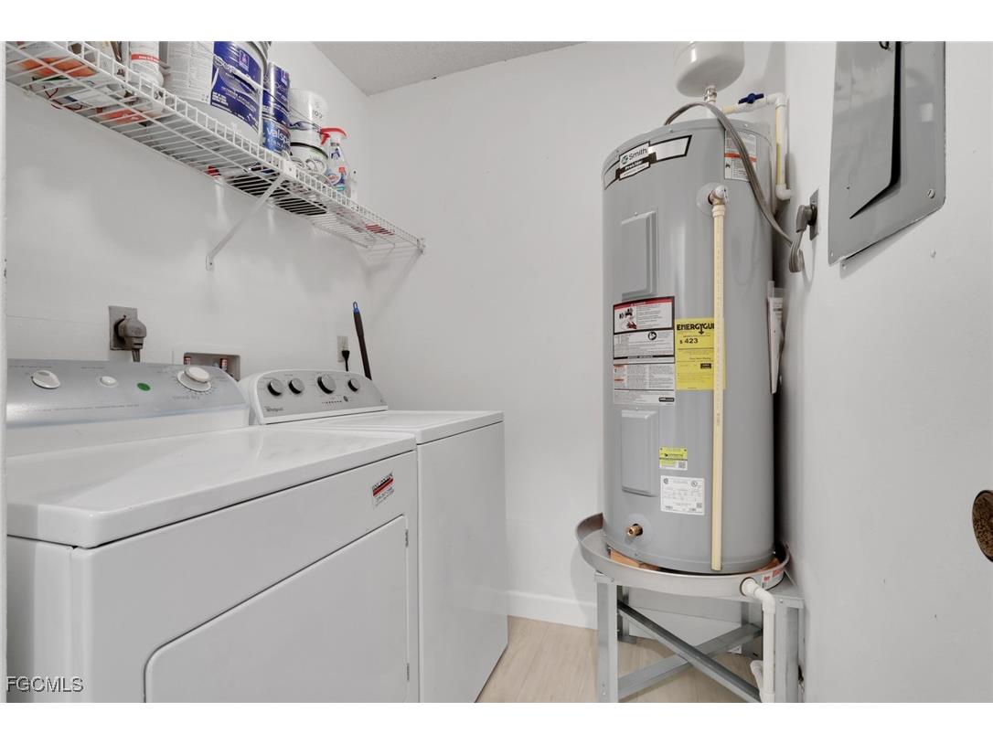 646 SE 12th Court #17 Cape Coral FL 33990 2025026131 image25