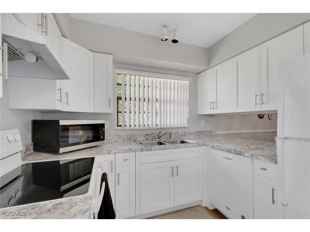 646 SE 12th Court #17 Cape Coral FL 33990 2025026131 image4