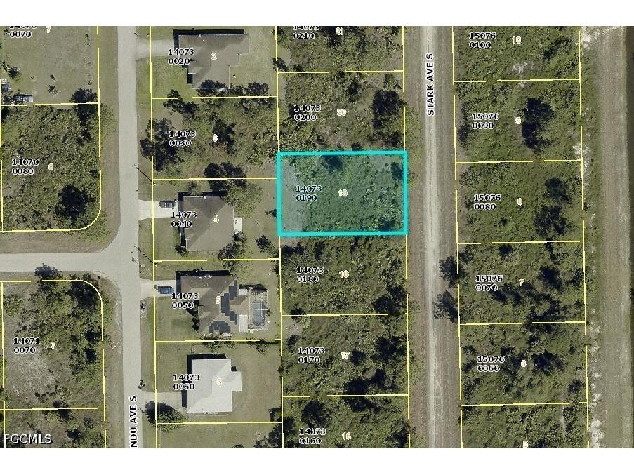 646 Stark Avenue S Lehigh Acres FL 33974 2026015968 image1
