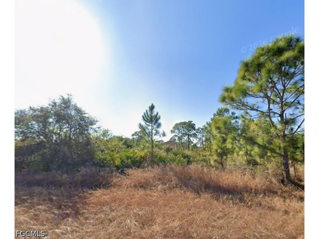 646 Stark Avenue S Lehigh Acres FL 33974 2026015968 image3