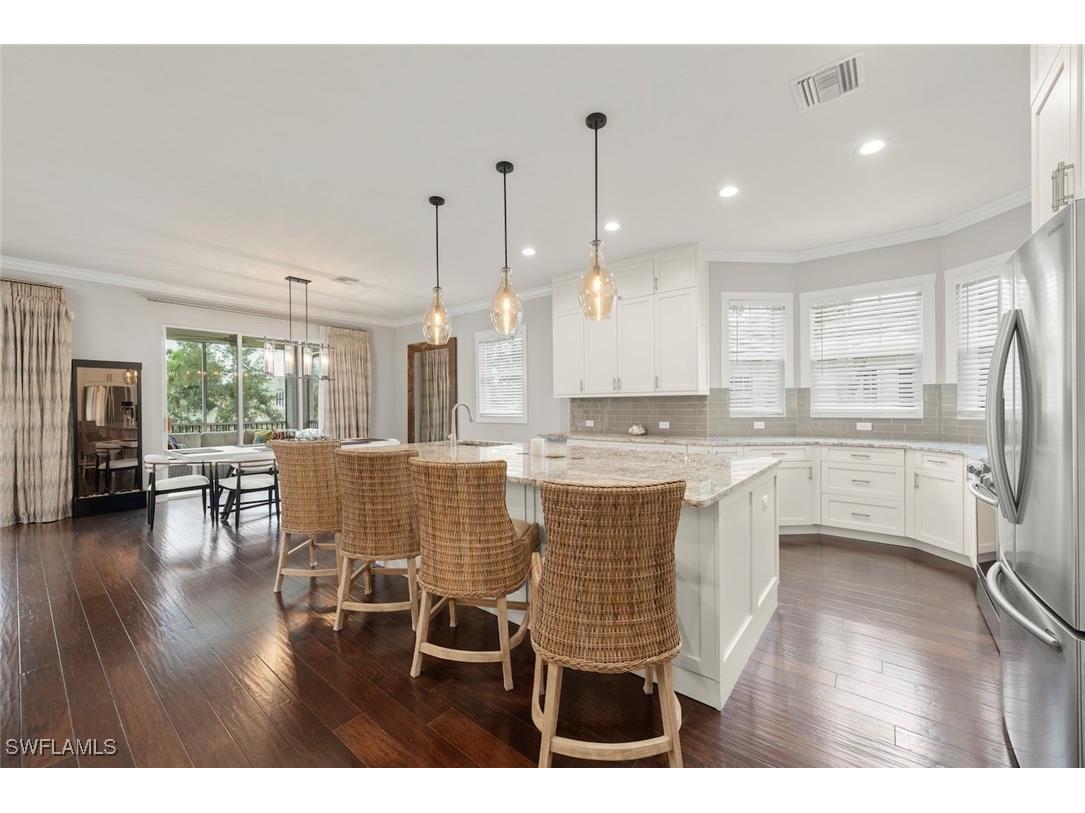 646 Vintage Reserve Circle #4D Naples FL 34119 225072277 image2