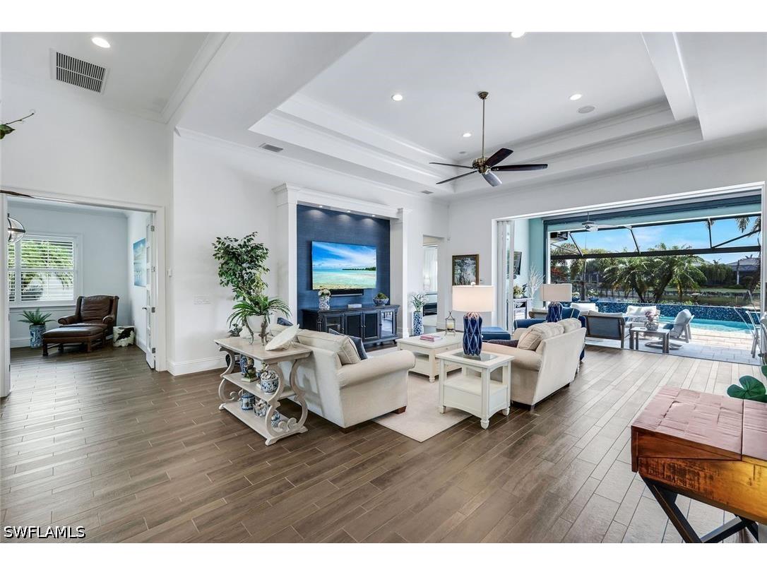 6460 Pembroke Way Naples FL 34113 226020677 image7