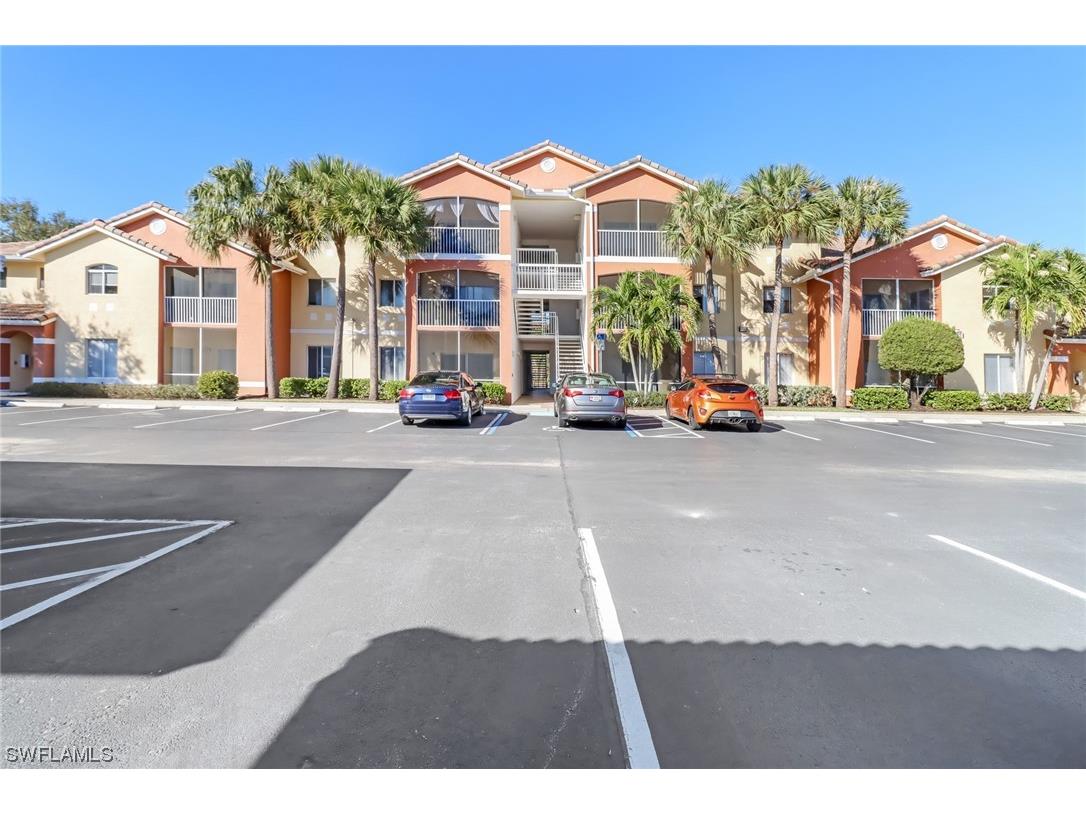 6461 Aragon Way #107 Fort Myers FL 33966 224016279 image1
