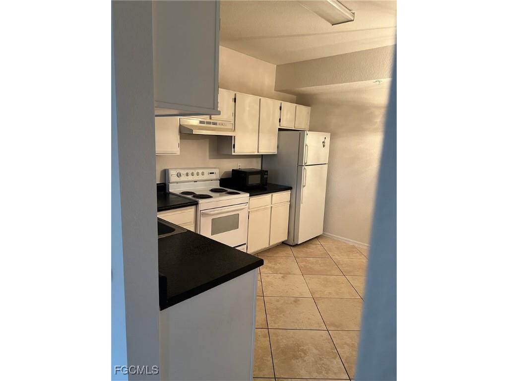 6461 Aragon Way #208 Fort Myers FL 33966 2026003032 image10