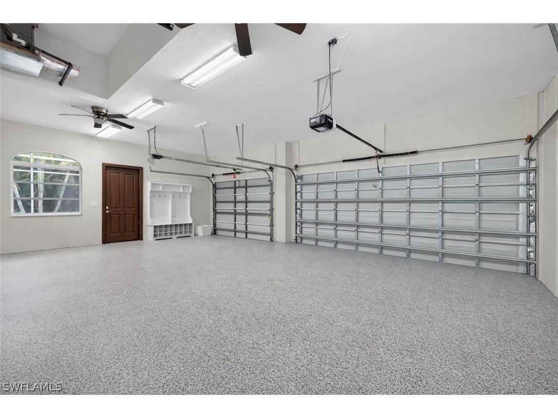 6461 Livingston Woods Lane Naples FL 34109 226006124 image30