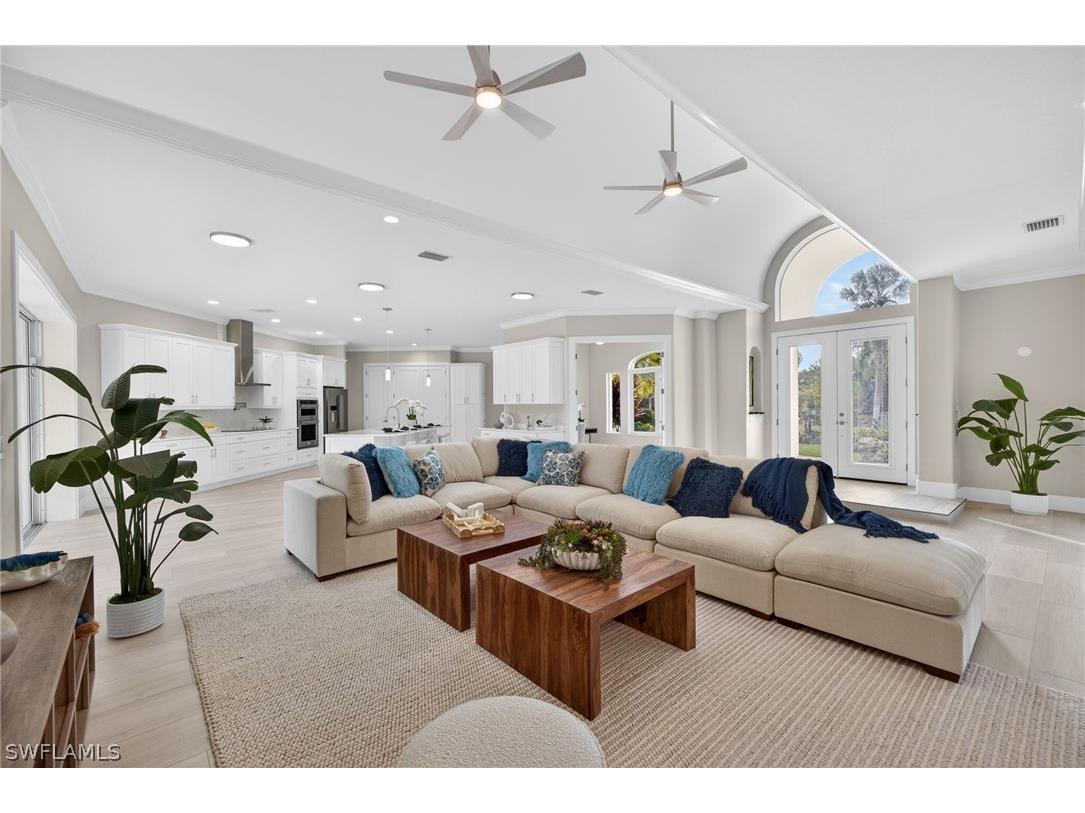 6461 Livingston Woods Lane Naples FL 34109 226006124 image7