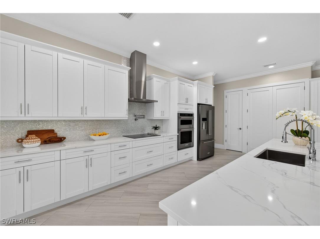 6461 Livingston Woods Lane Naples FL 34109 226006124 image9