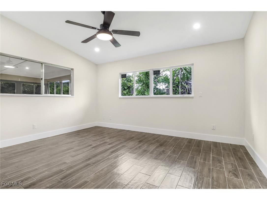 6462 Royal Woods Drive Fort Myers FL 33908 2025021334 image15