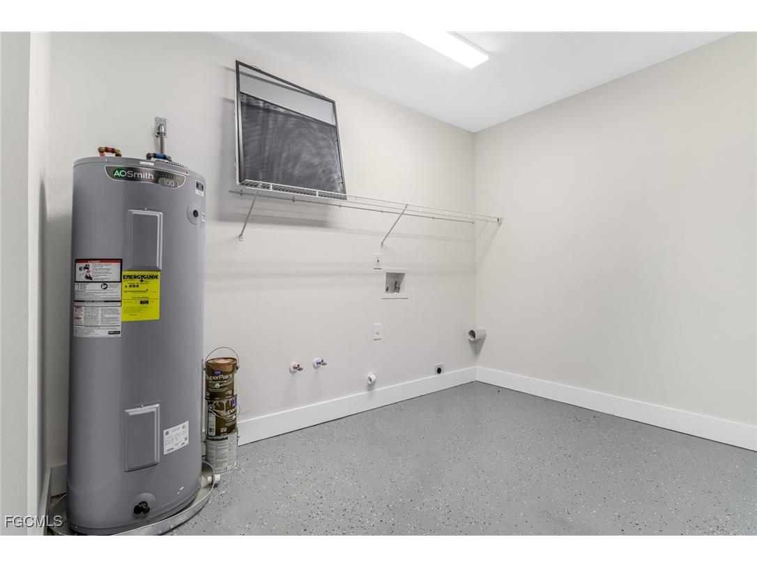 6462 Royal Woods Drive Fort Myers FL 33908 2025021334 image24