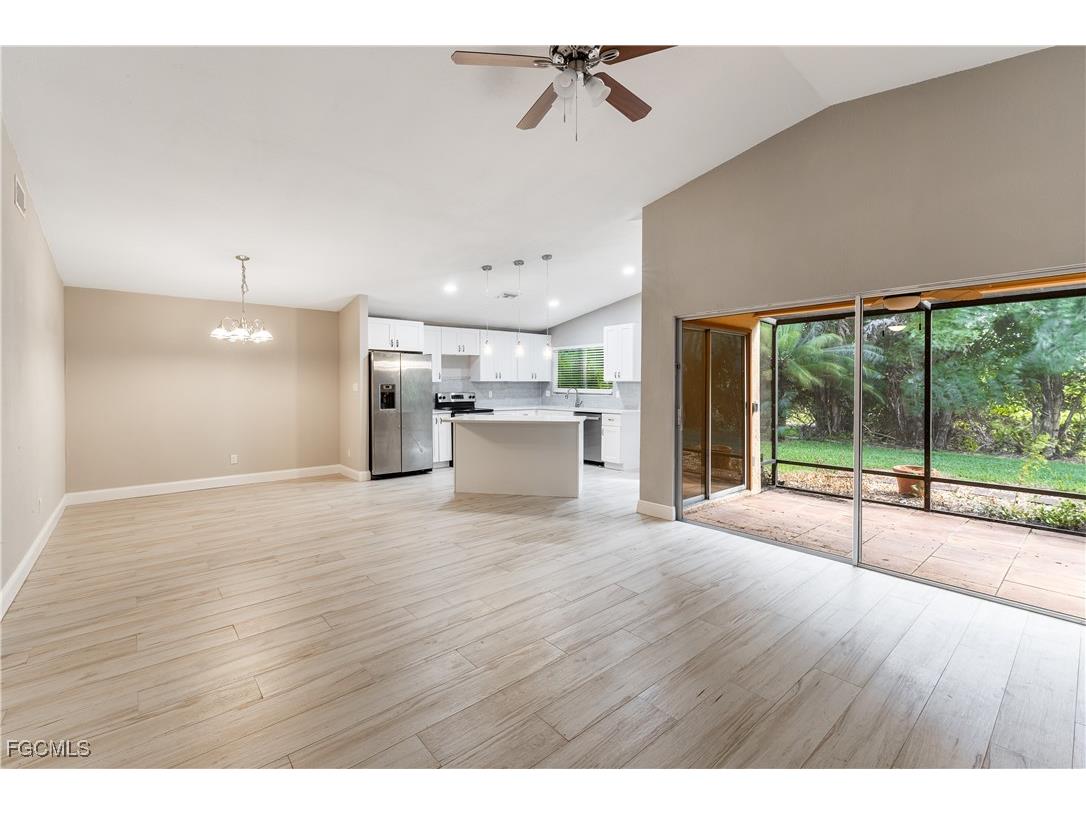 6468 Royal Woods Drive Fort Myers FL 33908 2025013167 image21